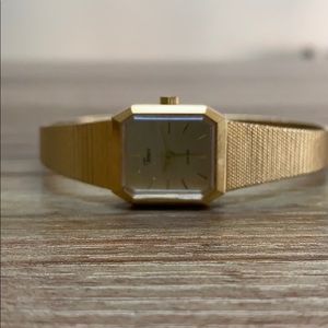 Vintage Timex Gold Watch